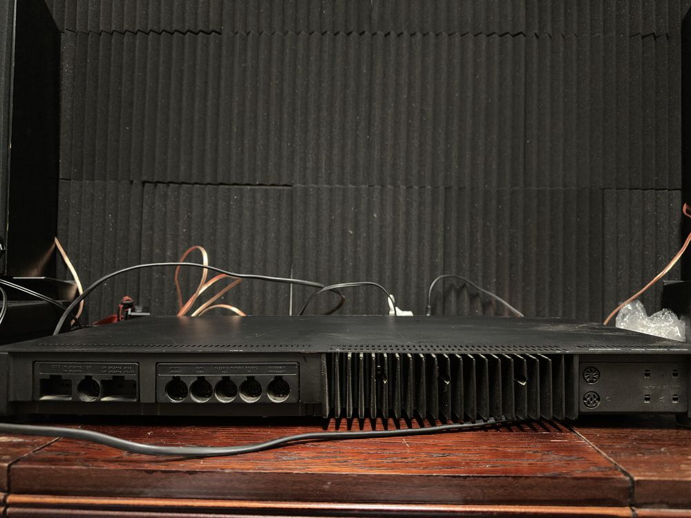 Wzmacniacz Braun RS1 synthesizer