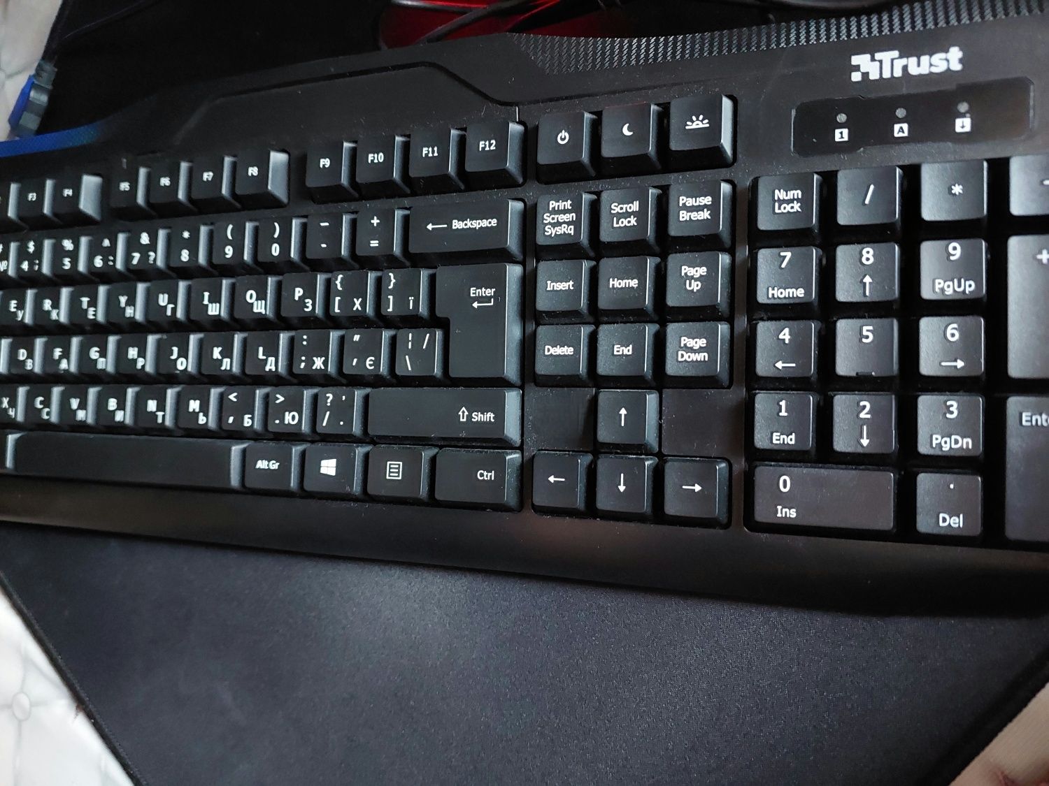 Клавіатура TRUST ClassicLine Keyboard USB