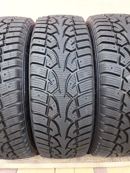 9мм. Зима 215/55/16 Рнзина r16. Шини 25 року