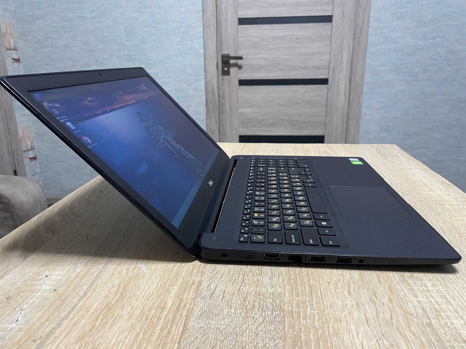 Ігровий Dell Latitude 3500, i7-8565u,Nvidia MX130,ОЗУ 16GB,SSD 256,США