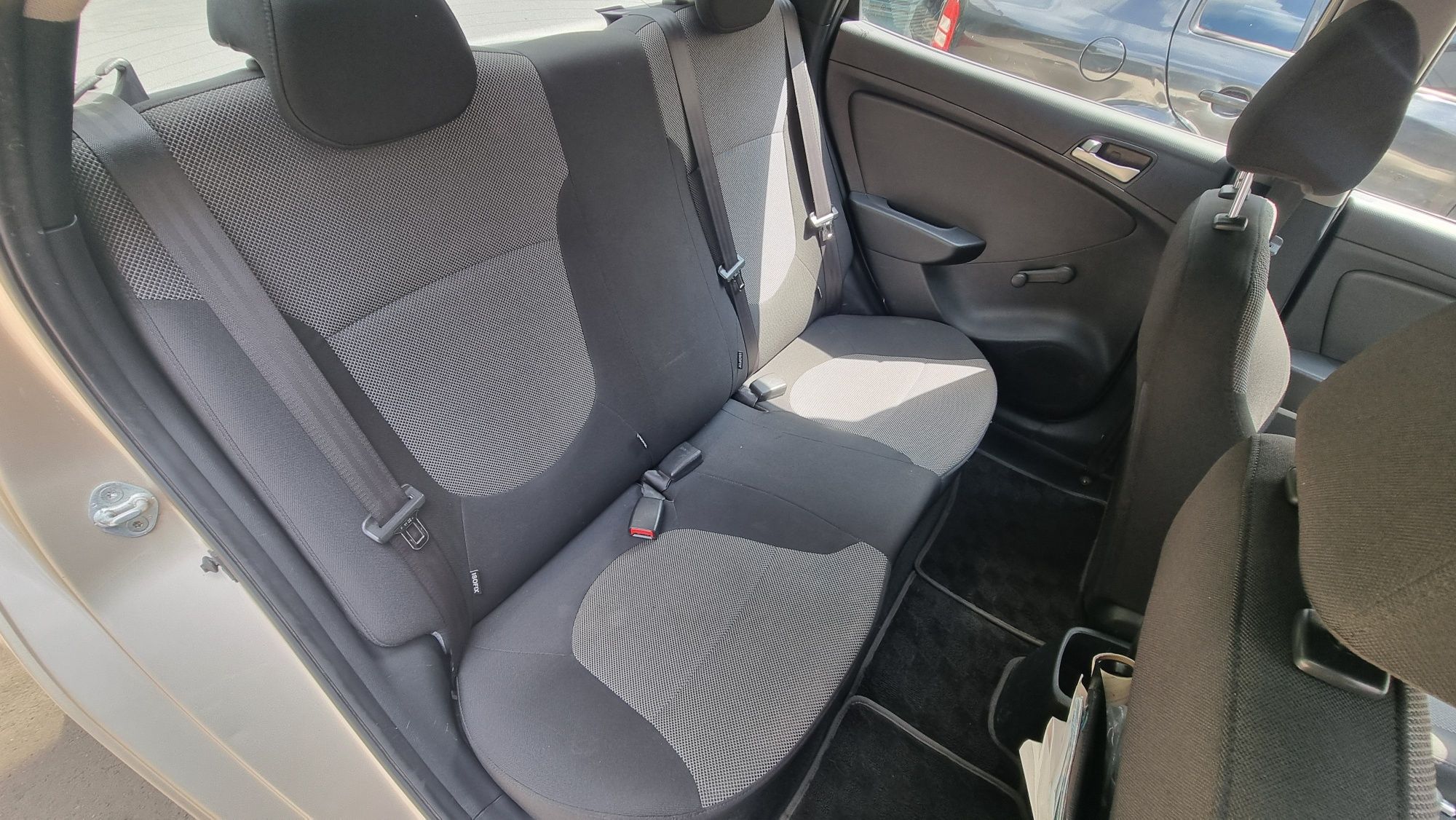 Hyundai Accent, технічно справний. Підтверджений рідний пробіг.