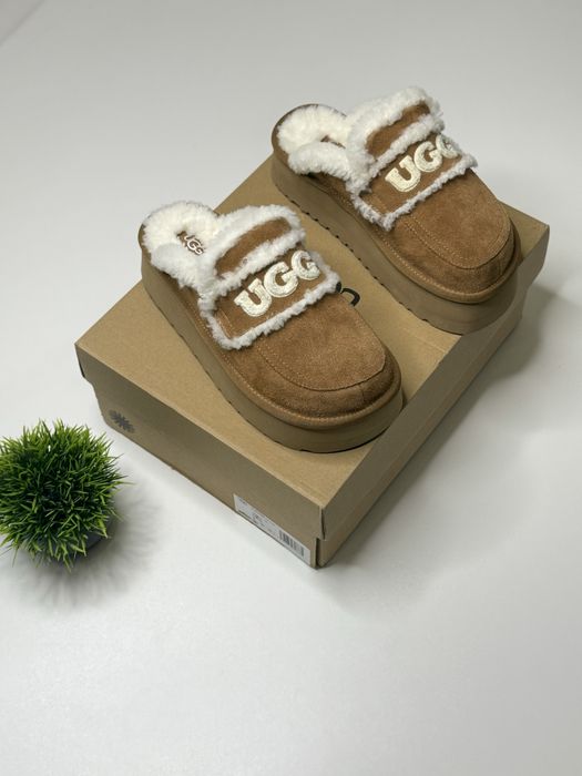 UGG , ugg Жіночі на платформі