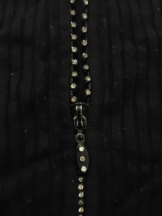 Camisola preta de manga comprida