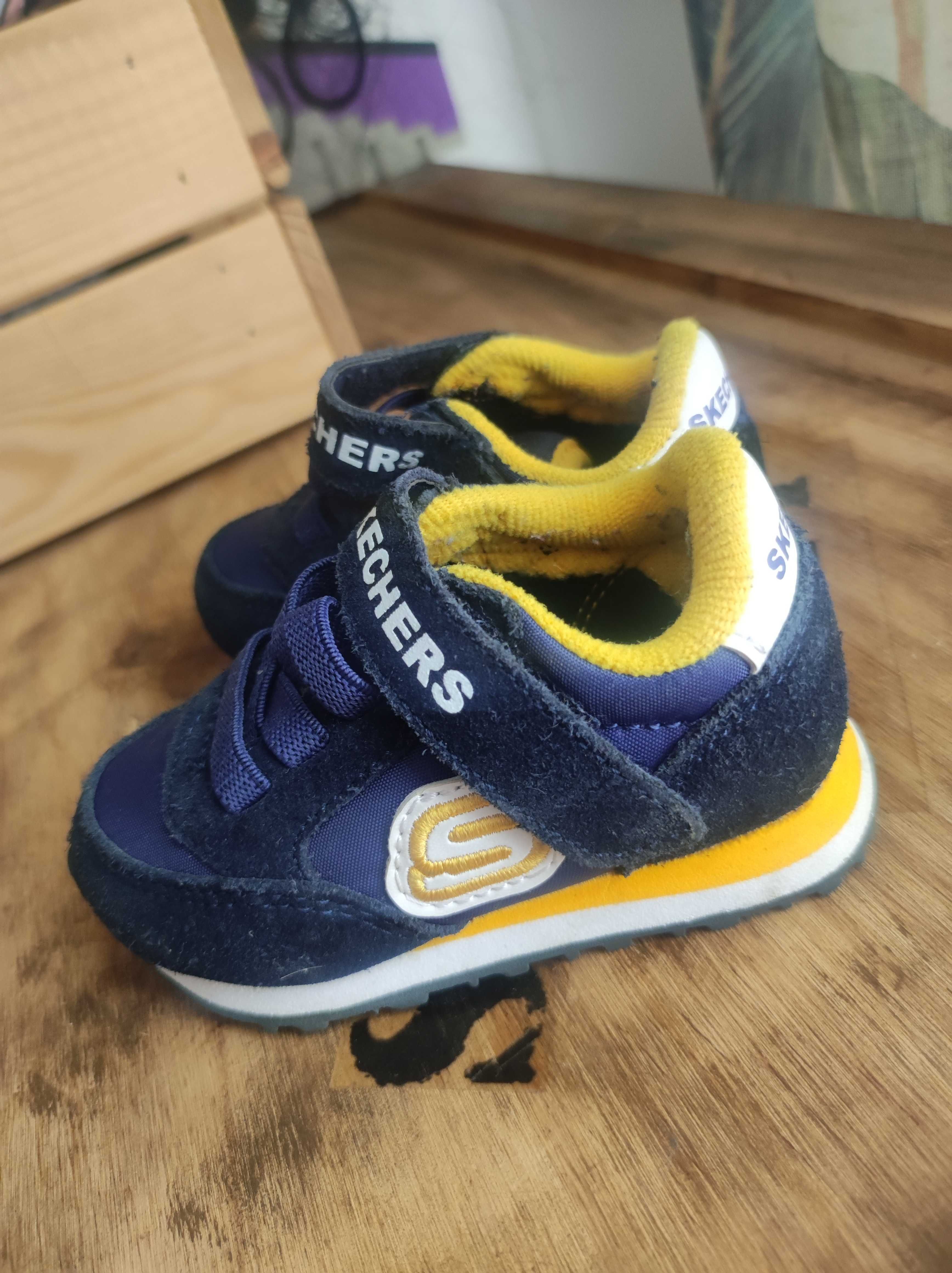 Tênis bebe Skechers