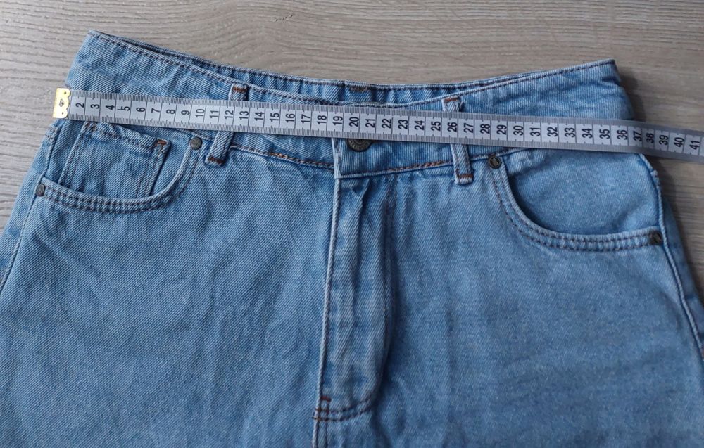 Жіночі джинсові шорти mom