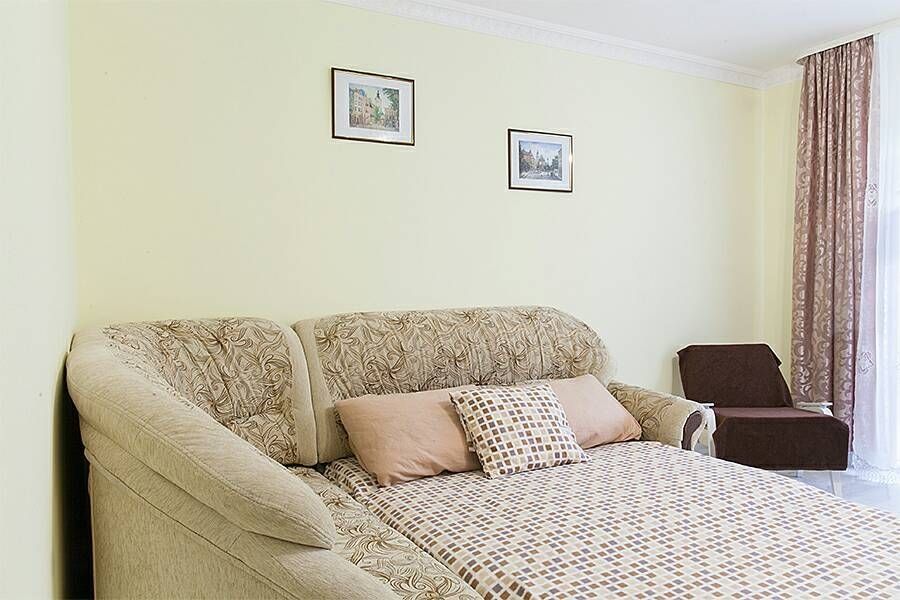 Здається квартира подобово ближний центр Мазепи-Орлика .