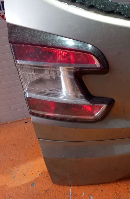 Farolim Esquerdo Da Mala Renault Megane III