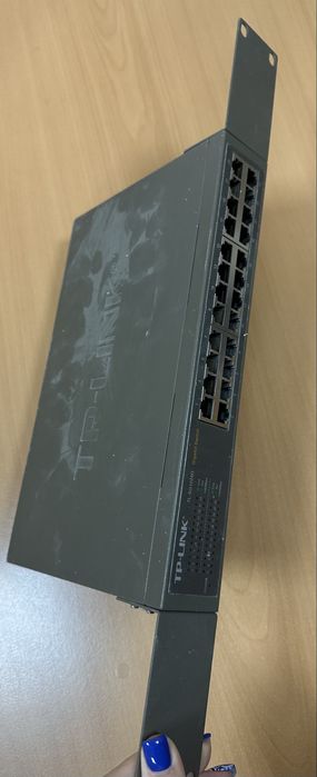 Комутатор локальної мережі (Switch) TP-LINK TL-SG1024D, вживане