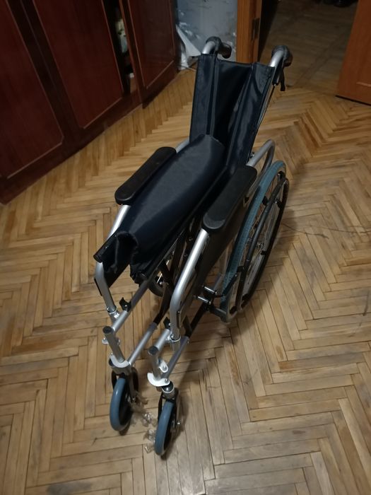 Візок багатофункціональний інвалідний складний