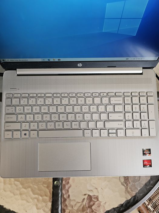 Laptop HP 15Seq2518nd  matryca 15'6 cala stan bardzo dobry.