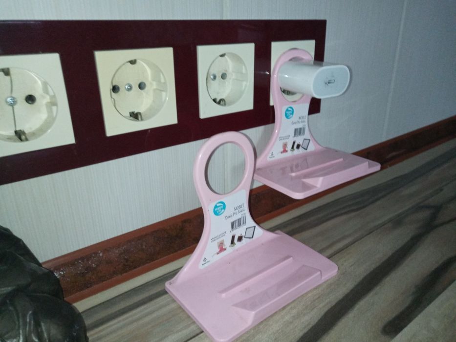 Подставка для книг , планшета , телефона и т.д.