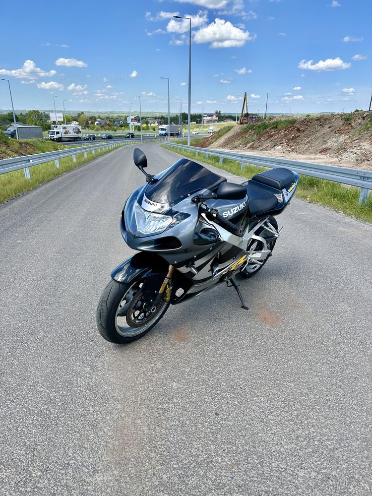 Suzuki gsxr 1000 k1 k2