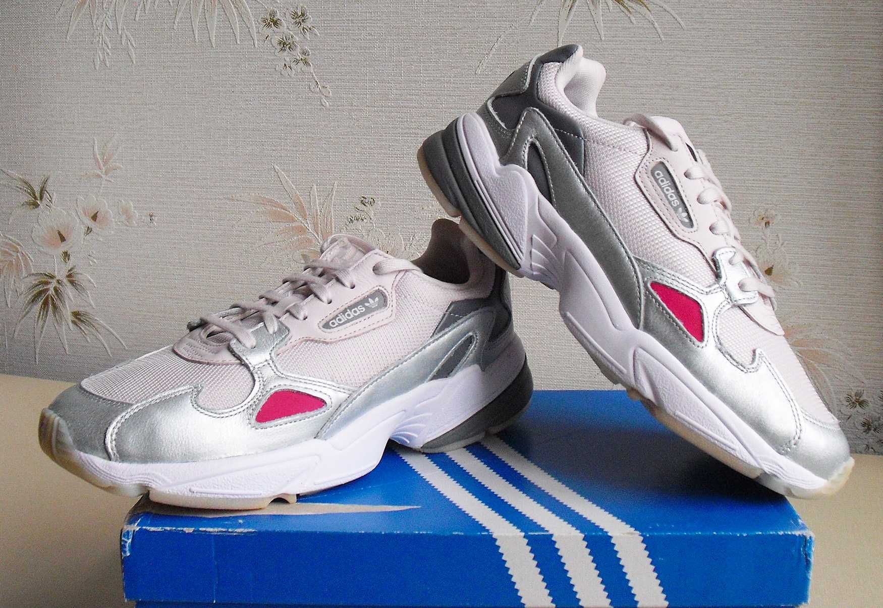 Adidas Falcon W женские кроссовки