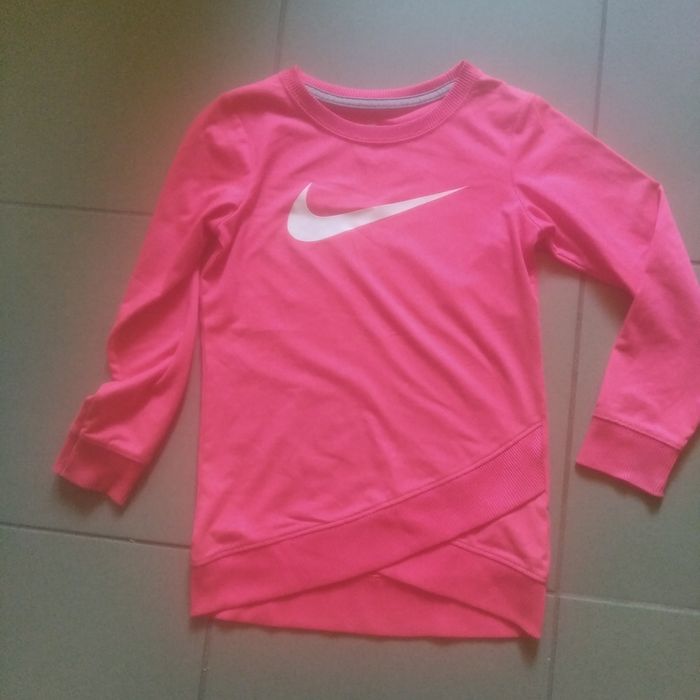 Bluzka Nike dziewczęca na 110-116 cm