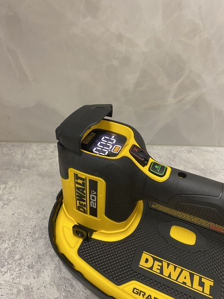 DeWALT DCE592B 20V MAX акумуляторна вакуумна присоска привезено з США