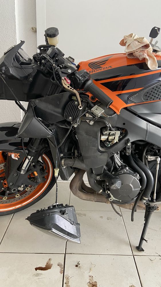 Honda CBR 600 RR 2008 – ACIDENTADA