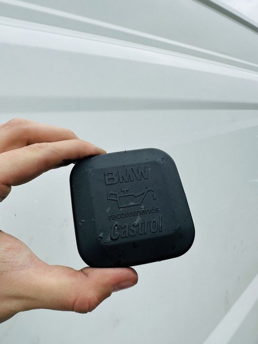 BMW E39 E46 кришка маслозаливна пробка М57 М47 Н42 М52 М54 М47н Н46