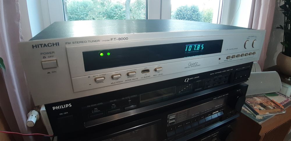 Radio Tuner Hitachi FT-8000