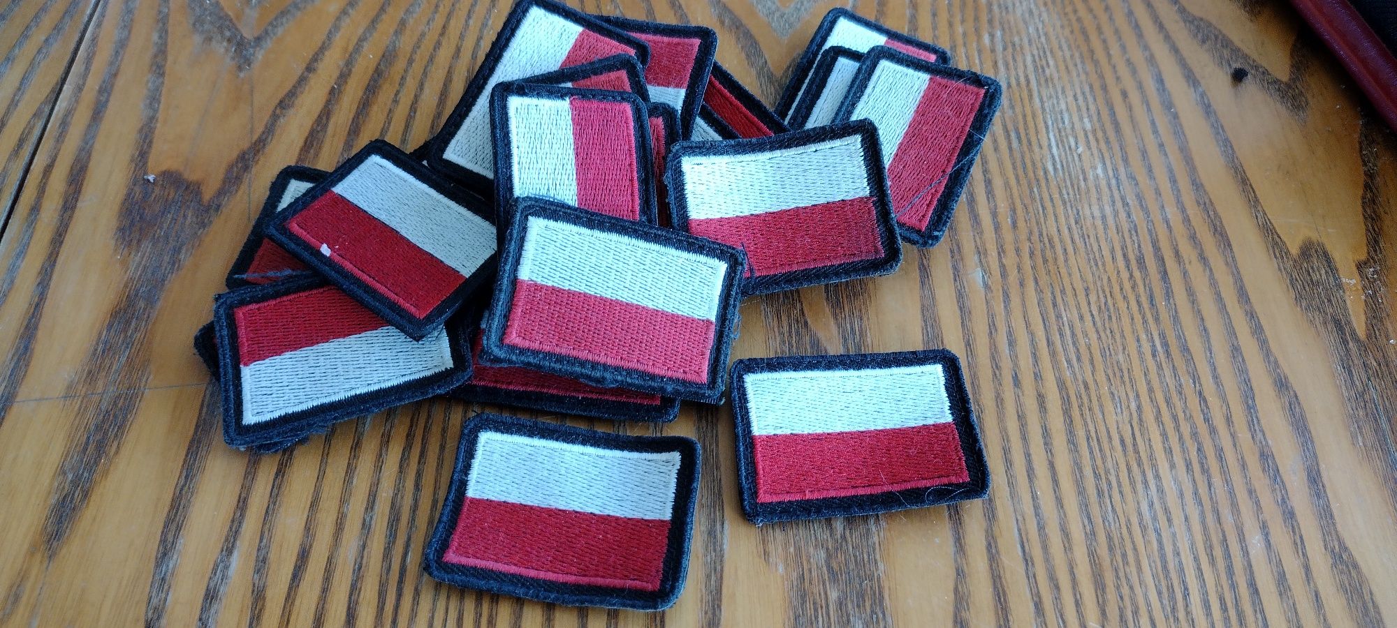 Flaga Polski do munduru wojskowego