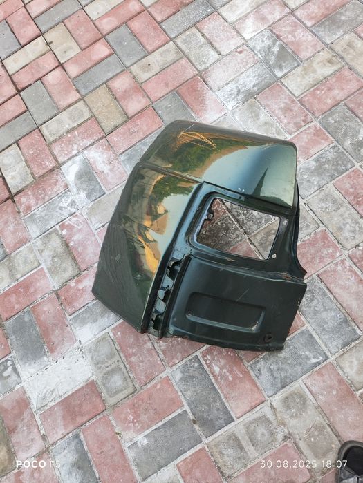 Крило заднє ваз 2110