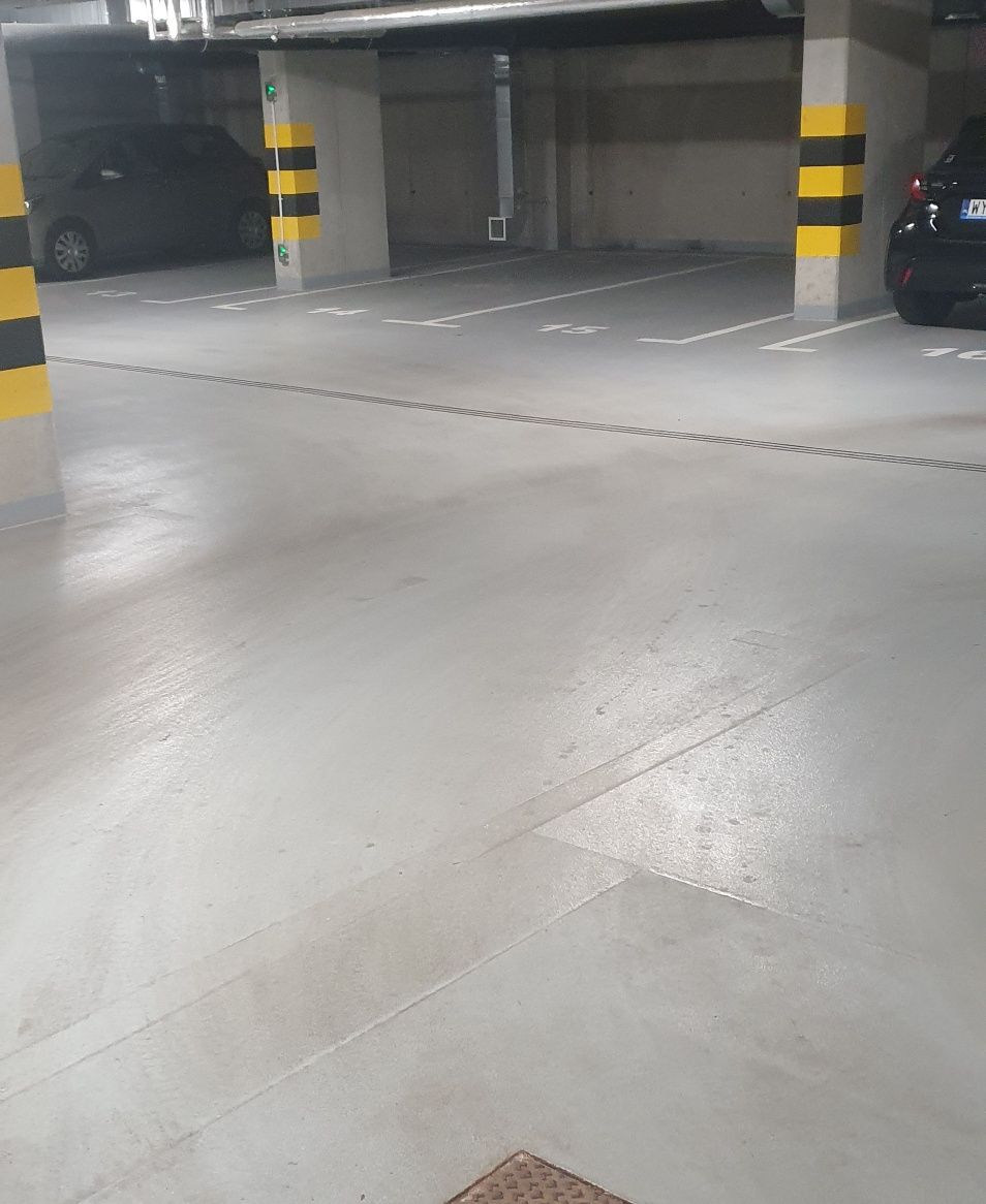 Miejsce postojowe  w garażu podziemnym, Słonimska 34