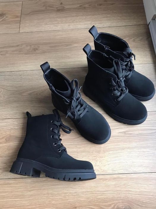 Nowe buty DeeZee rozm. 35 . 2 pary