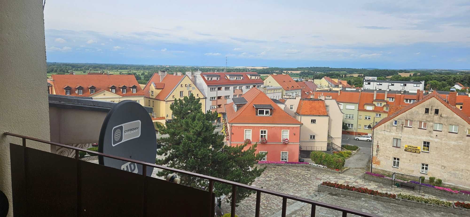 Wynajmę umeblowane  mieszkanie 3 pokojowe + piwnica w Centrum Sobótki
