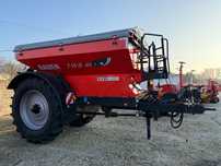 Kuhn Rozsiewacz przyczepa KUHN RAUCH TWS 85.1  Rozsiewacz przyczepa KUHN RAUCH TWS 85.1 (KMK Agro) PROMOCJA!
