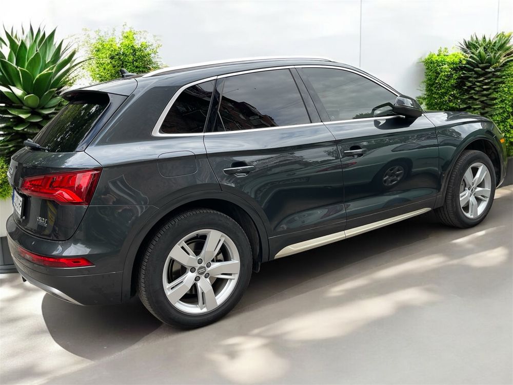 Продам Audi q5 2018 Premium Plus 2.0 tfsi 252 к.с.