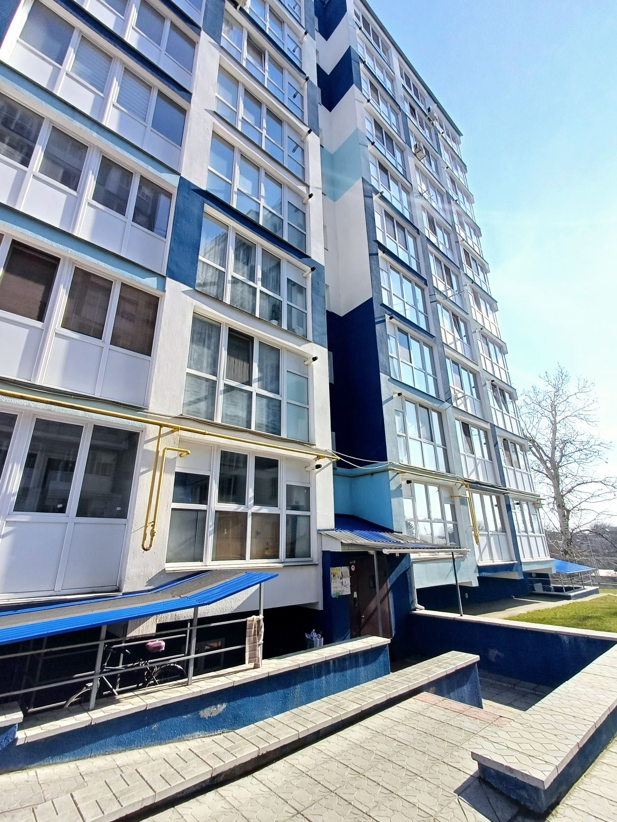 Оренда 2 кімн квартири по вул Козацька. Бойова. Автономка. Меблі.