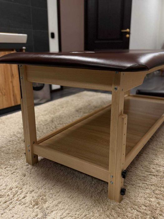 Продається дерев'яний масажний стіт