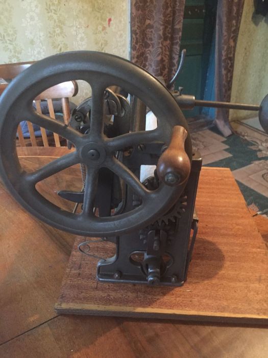 Плисеровочная машинка Singer 49K2