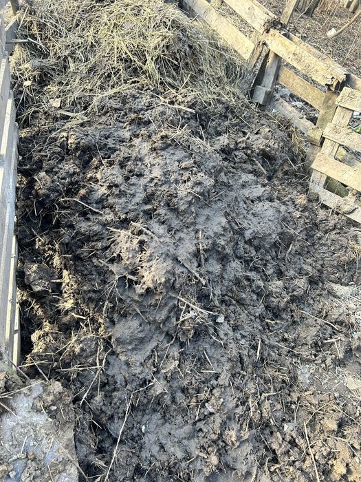 Продам навоз  в мешках прошлогодный