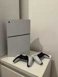 Playstation 5 com 2 comandos