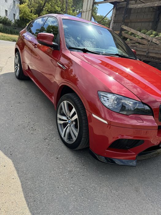 BMW X6M e71.
