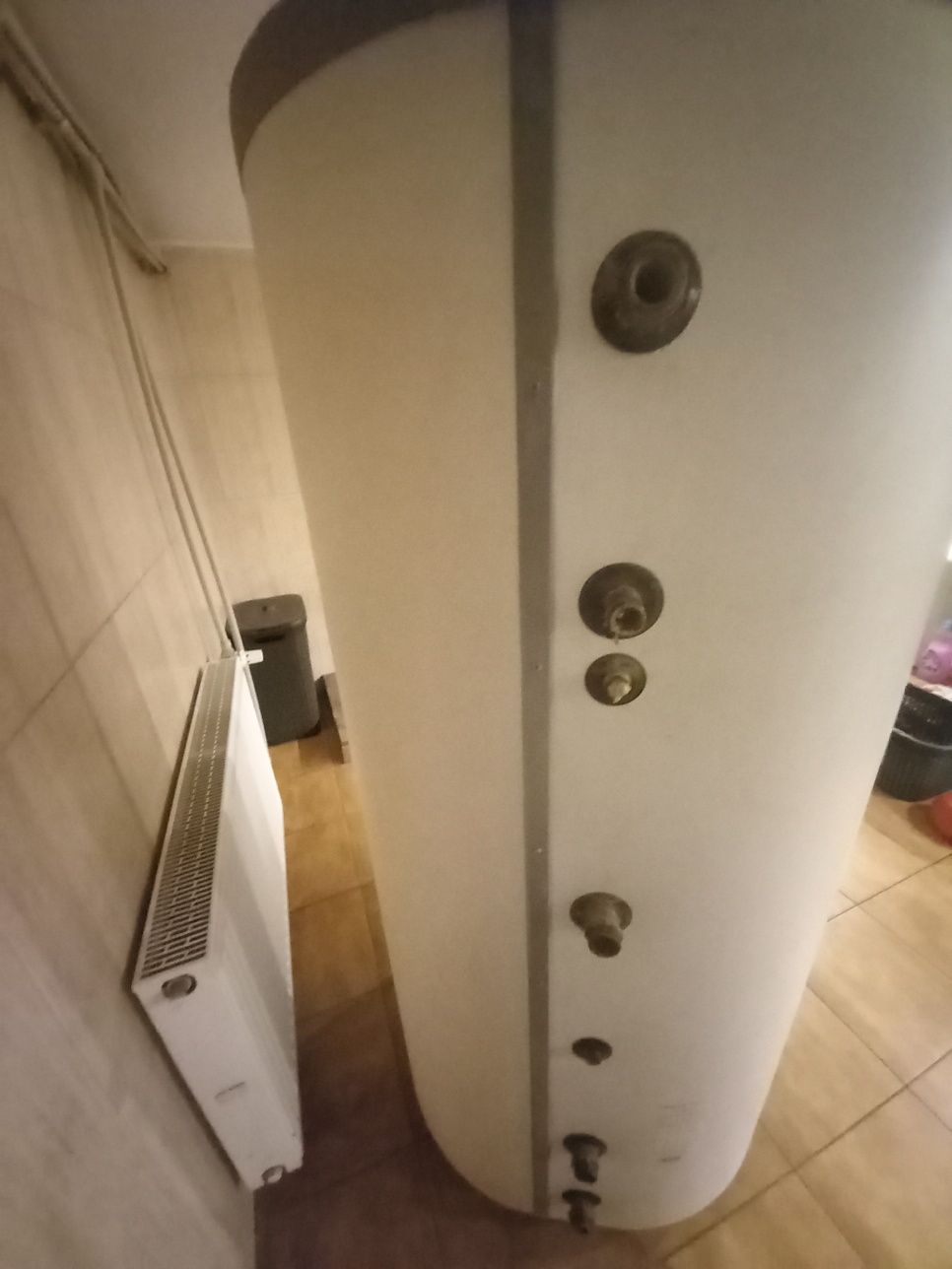 Zasbnik , bufor na wodę biawar z bojlerem
