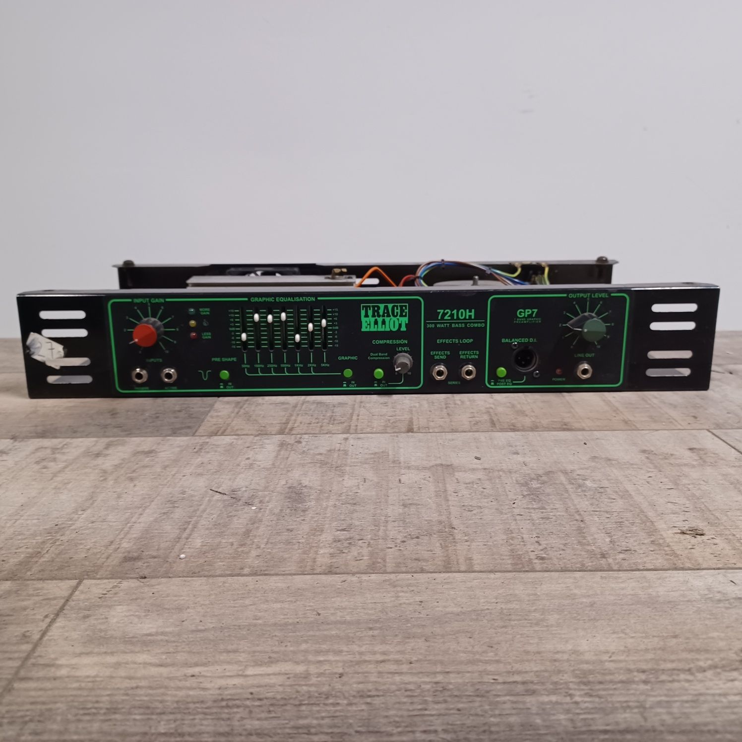 Tracę Elliot AH300 wzmacniacz basowy 7210H  300W 2000s UK