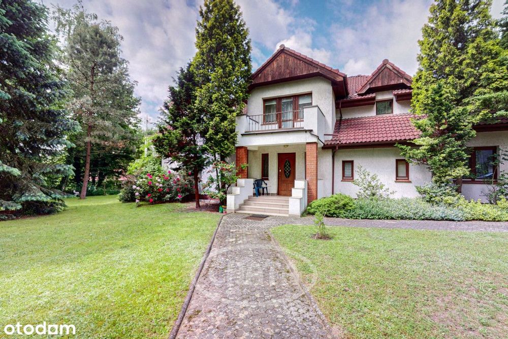 Dom pod lasem/duża, malownicza działka