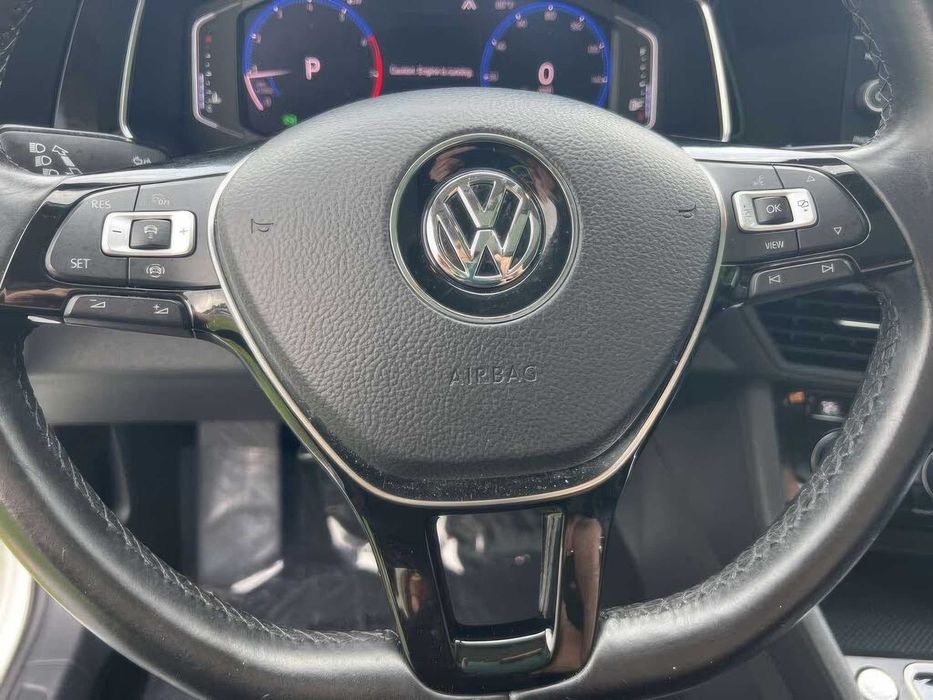 Volkswagen Jetta SEL      2019