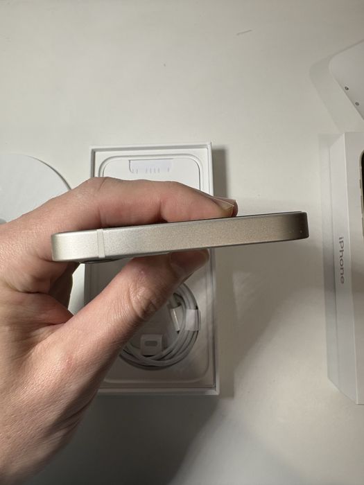 iPhone 12 biały 128gb w idealnym stanie – pełen komplet