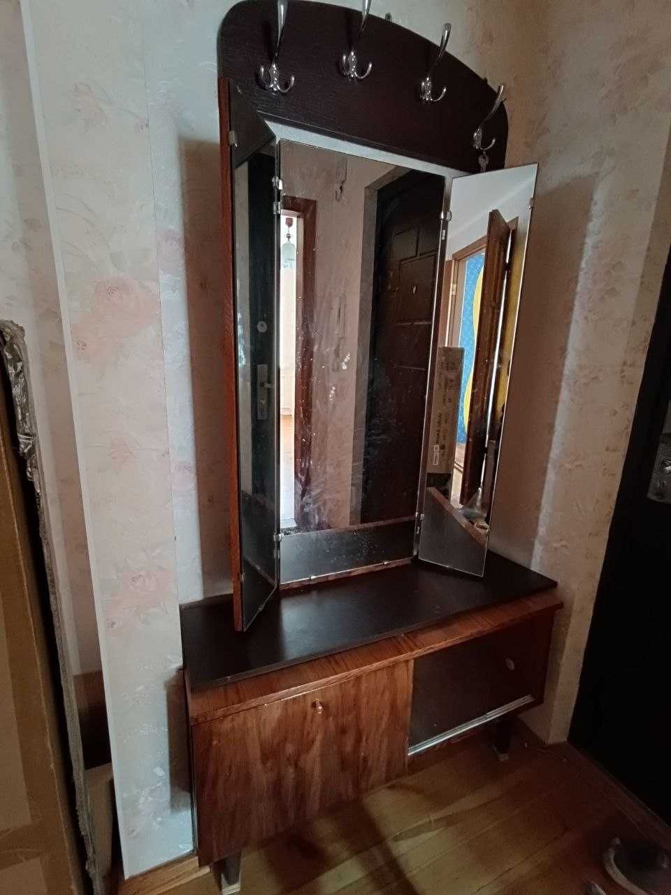 Продаю трюмо м Черкаси