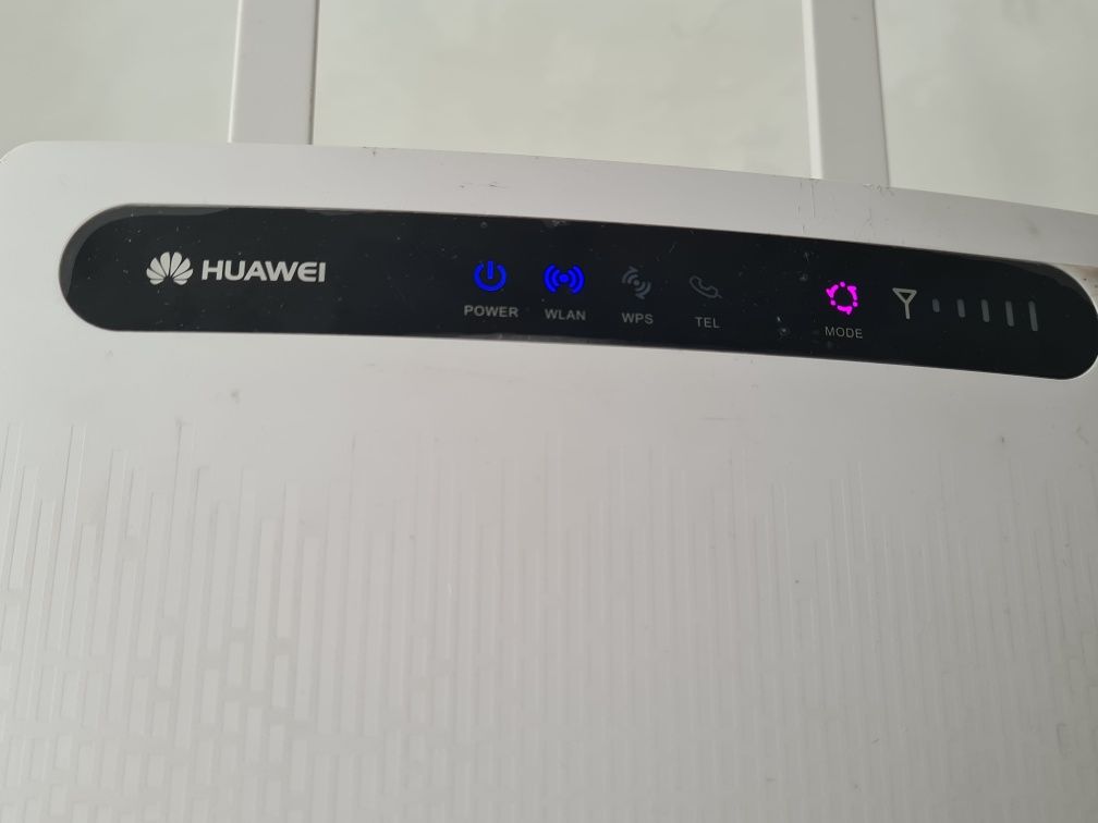 Router na kartę SIM Huawei CPE B593 LTE VOIP
,USB