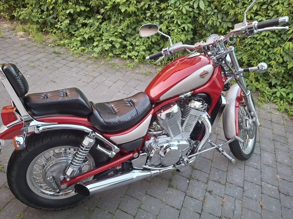 Motocykl Inteuder 800