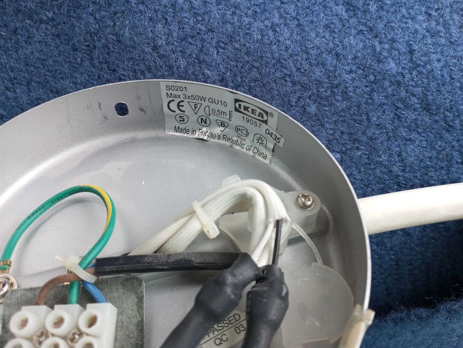 Lampa sufitowa używana z demontażu IKEA S0201.