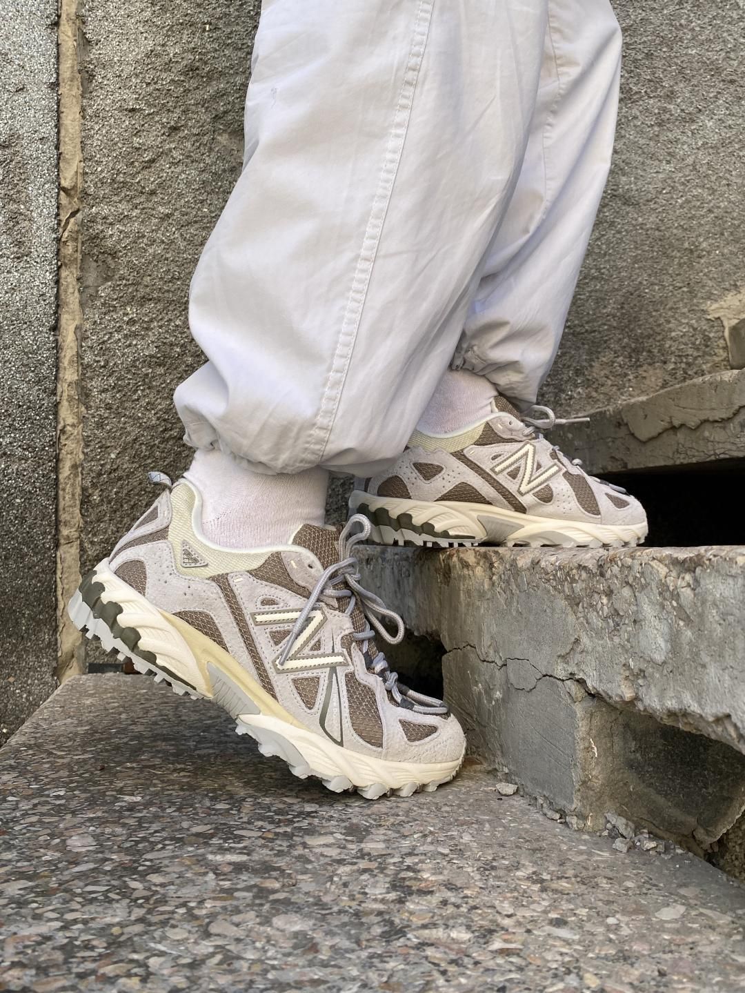 Кроссовки New Balance 610 Beige Cream
