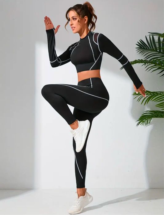 Спортивный костюм для занятий фитнесом, спортом размер М