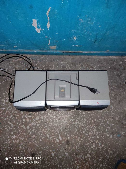 Продам магнитофон aiwa c колонками