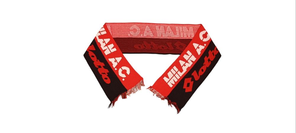 Szalik AC Milan piłkarski sportowy jednostronny używany