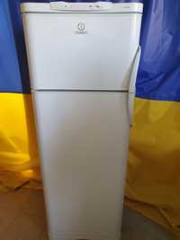 Холодильник Indesit 170см