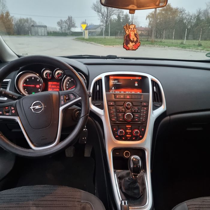 Opel Astra J 1.7 CDTI . Bardzo zadbany i oszczędny. Mozliwy transport